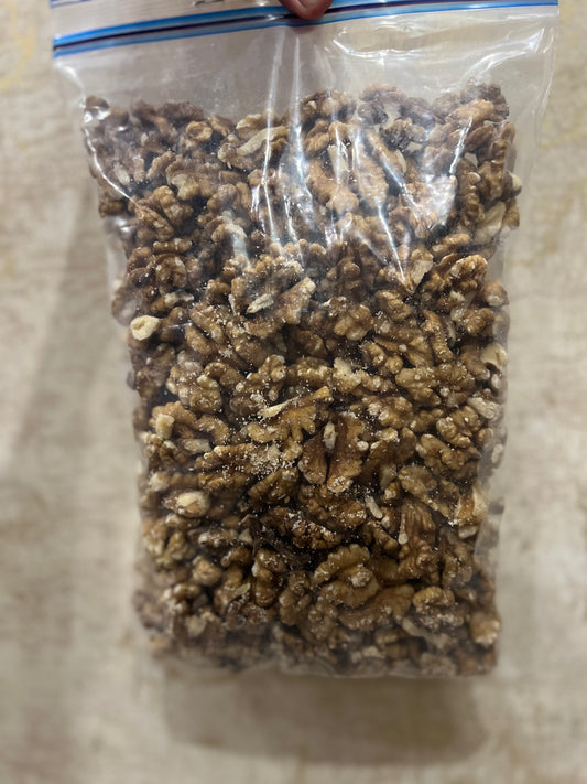 Akhrot Giri (Walnut Without Shell)