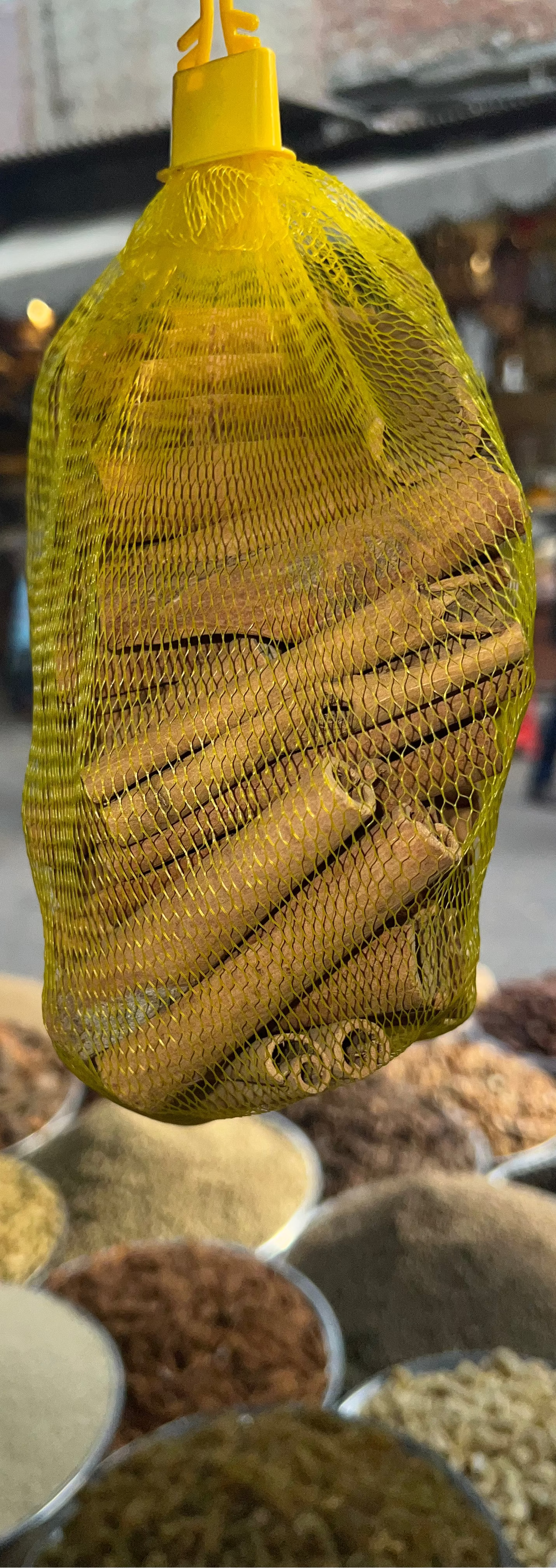 Cinnamon Sticks (Daar Cheeni)